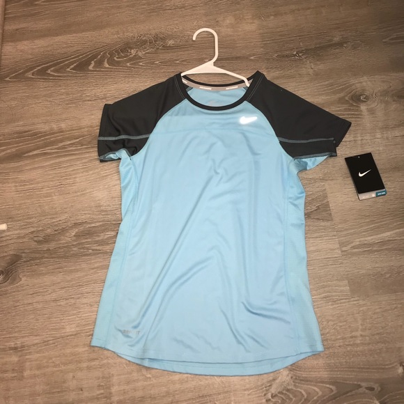 Nike Miler Dri-Fit Running shirt - Picture 2 of 5